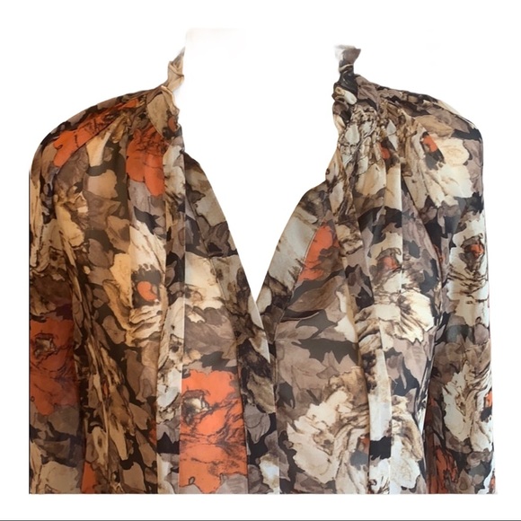 BELLATRIX•BLOUSE - Picture 2 of 10